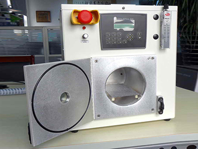 真空等離子清洗機(jī)與大氣等離子清洗機(jī)的區(qū)別 真空等離子清洗機(jī)與大氣等離子清洗機(jī)的區(qū)別